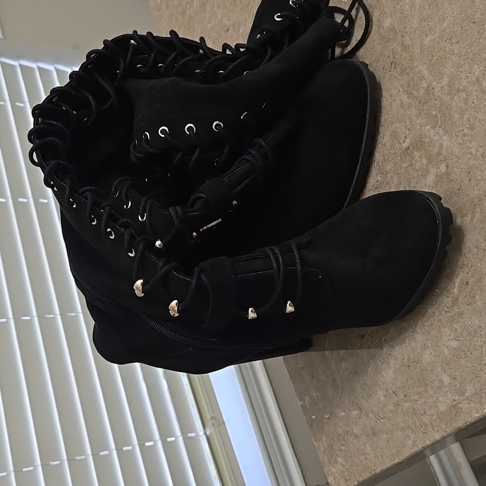 Black knee boots size 11 - Picture 3 of 7